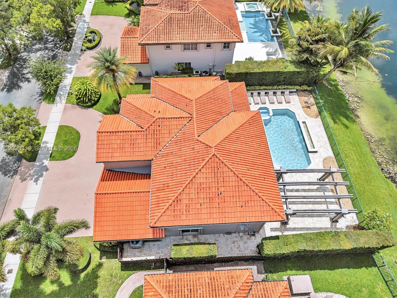 SILVERCREST LAKE ESTATES - Residential