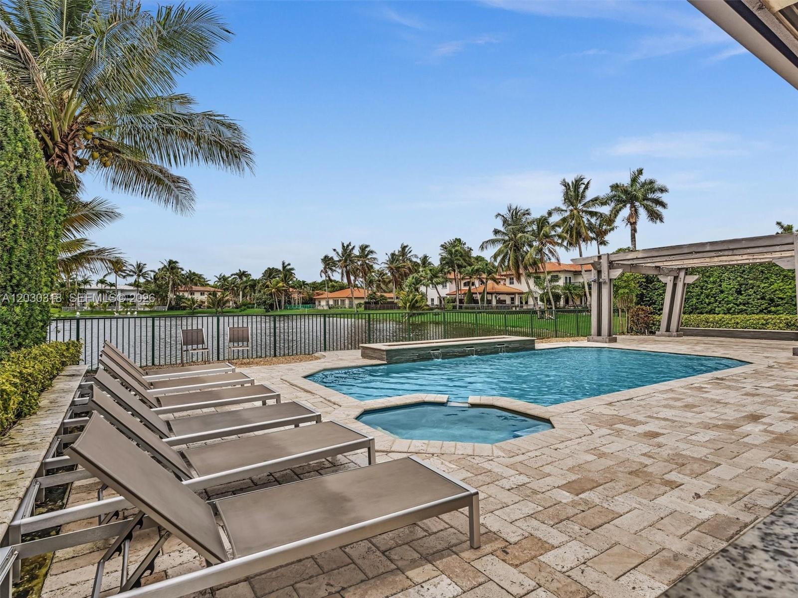 SILVERCREST LAKE ESTATES - Residential