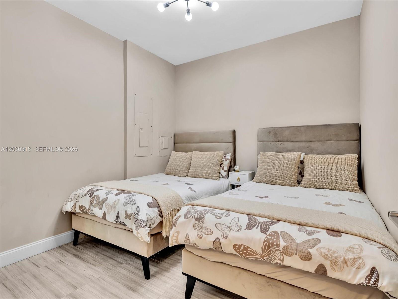 SILVERCREST LAKE ESTATES - Residential
