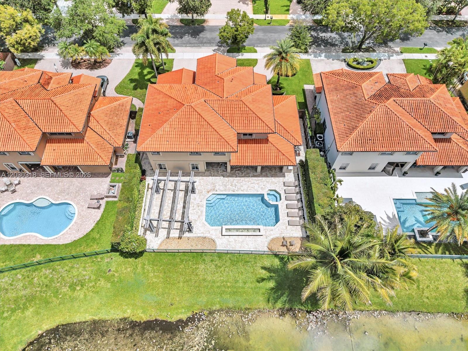 SILVERCREST LAKE ESTATES - Residential