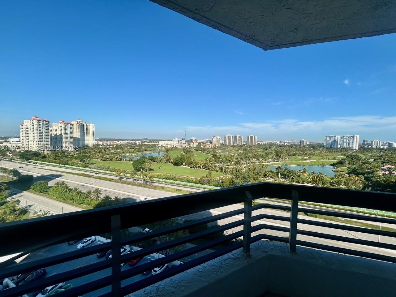 MYSTIC POINTE TOWER 600 C - Residential