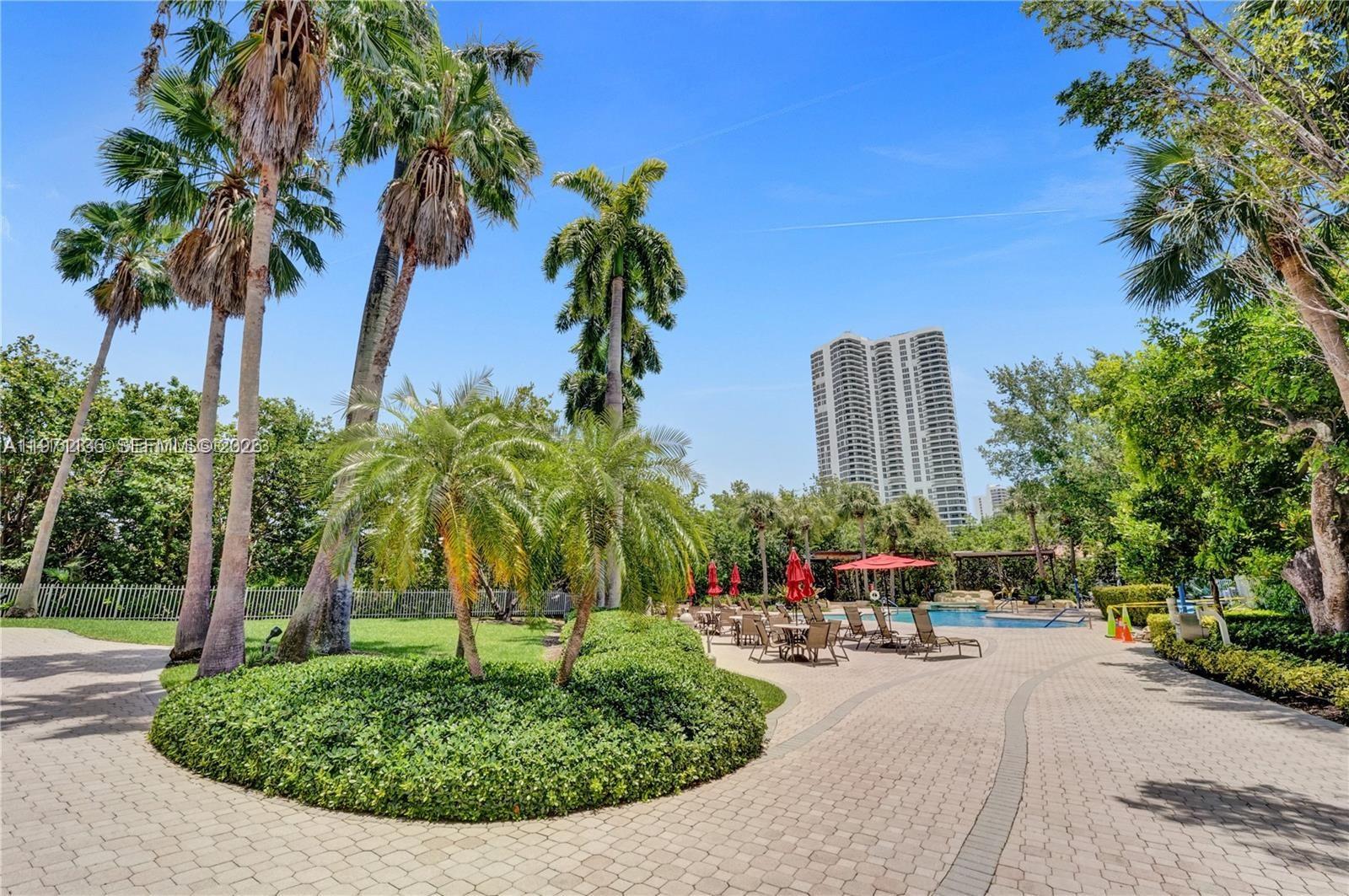 MYSTIC POINTE TOWER 600 C - Residential