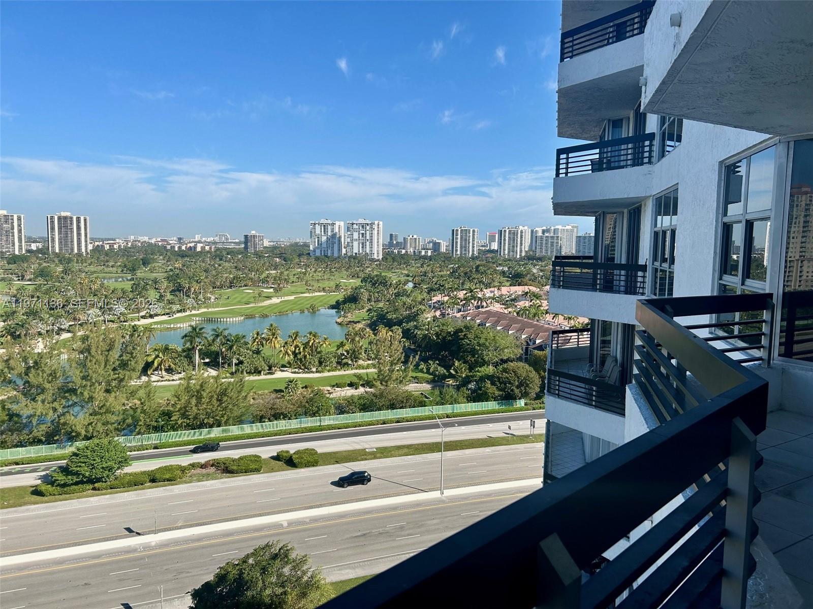 MYSTIC POINTE TOWER 600 C - Residential