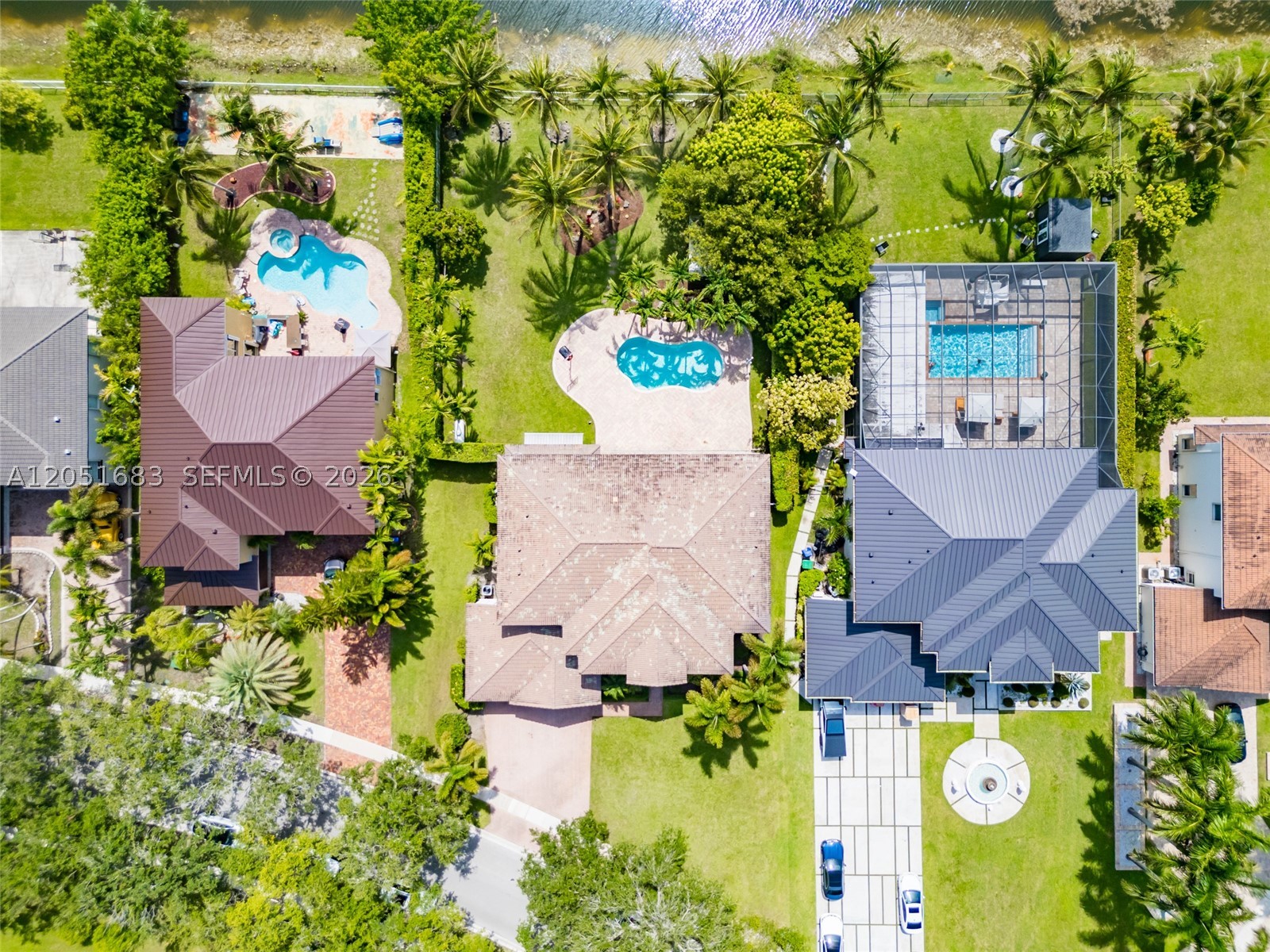 SUNSET LAKES PLAT THREE - Residential