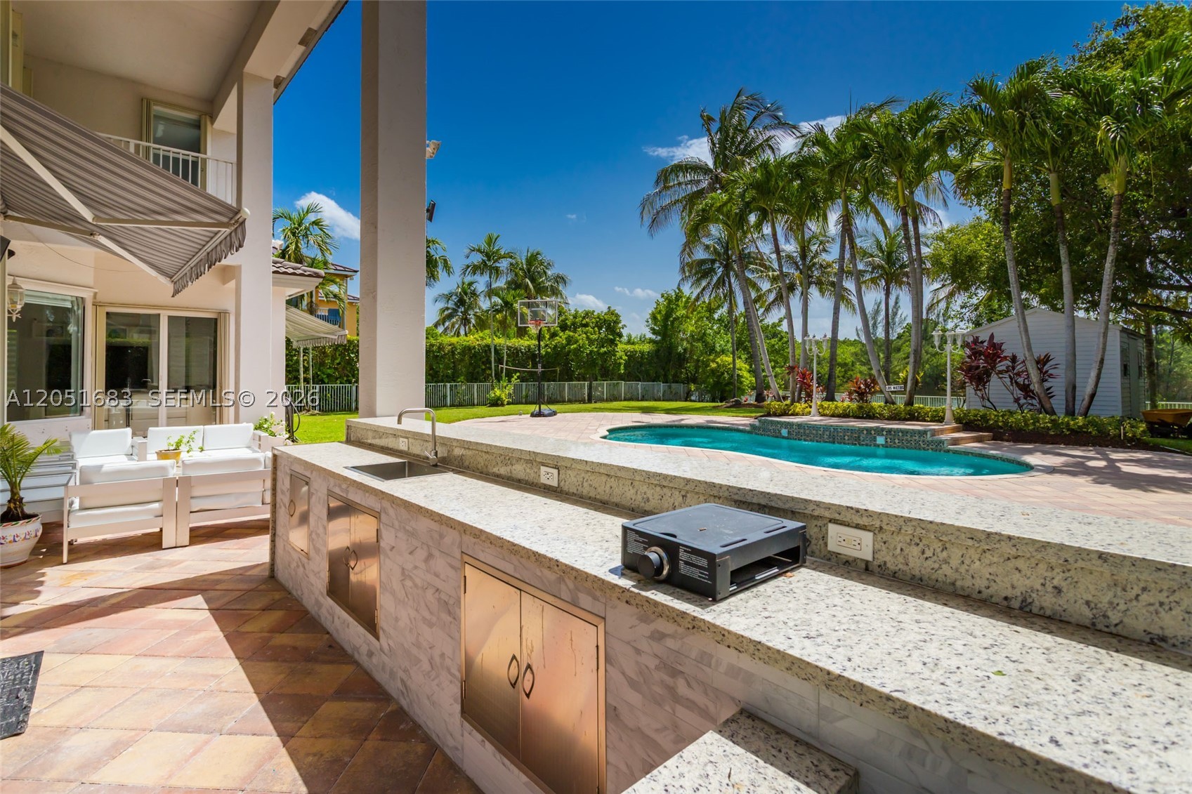SUNSET LAKES PLAT THREE - Residential