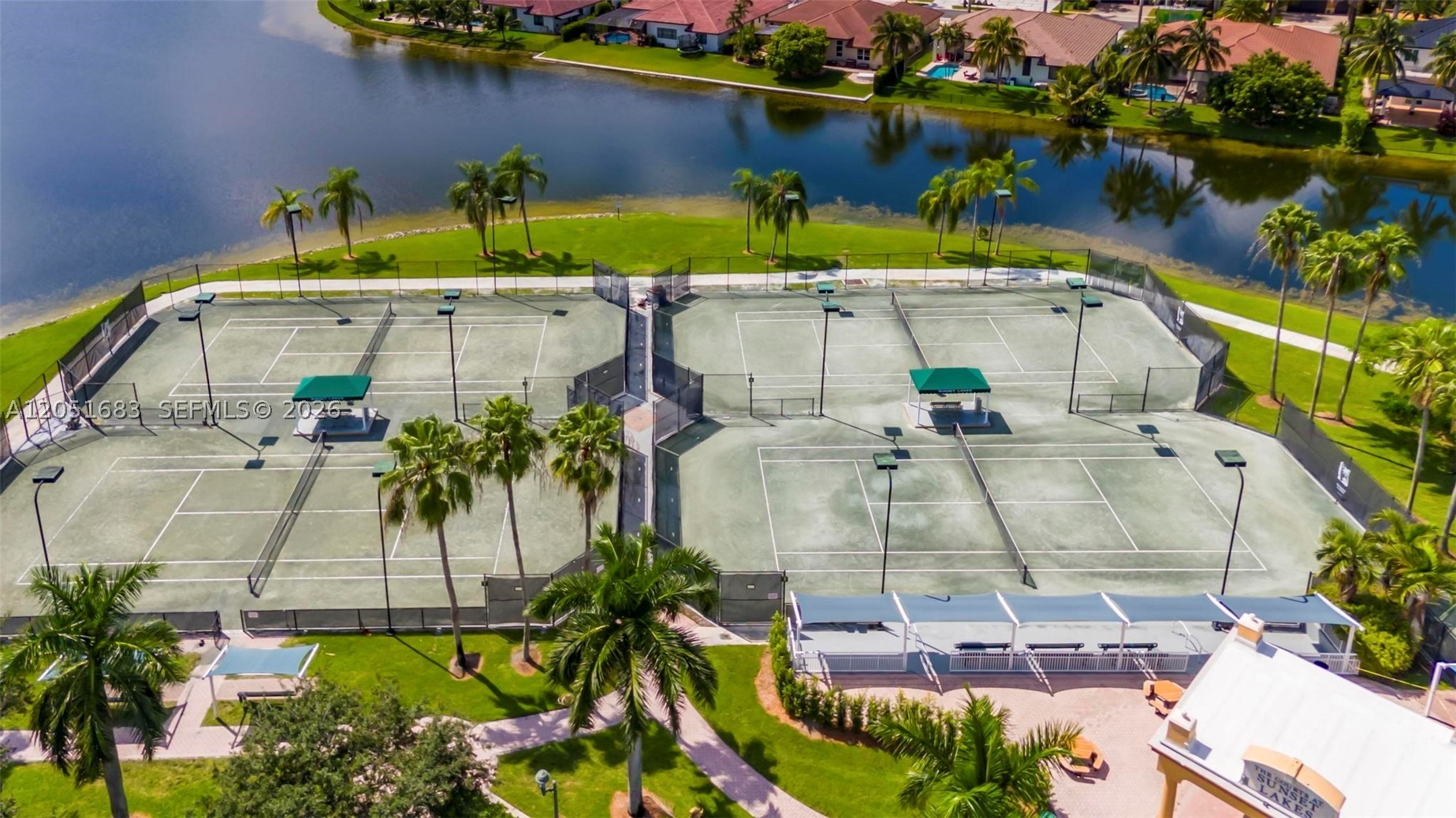 SUNSET LAKES PLAT THREE - Residential
