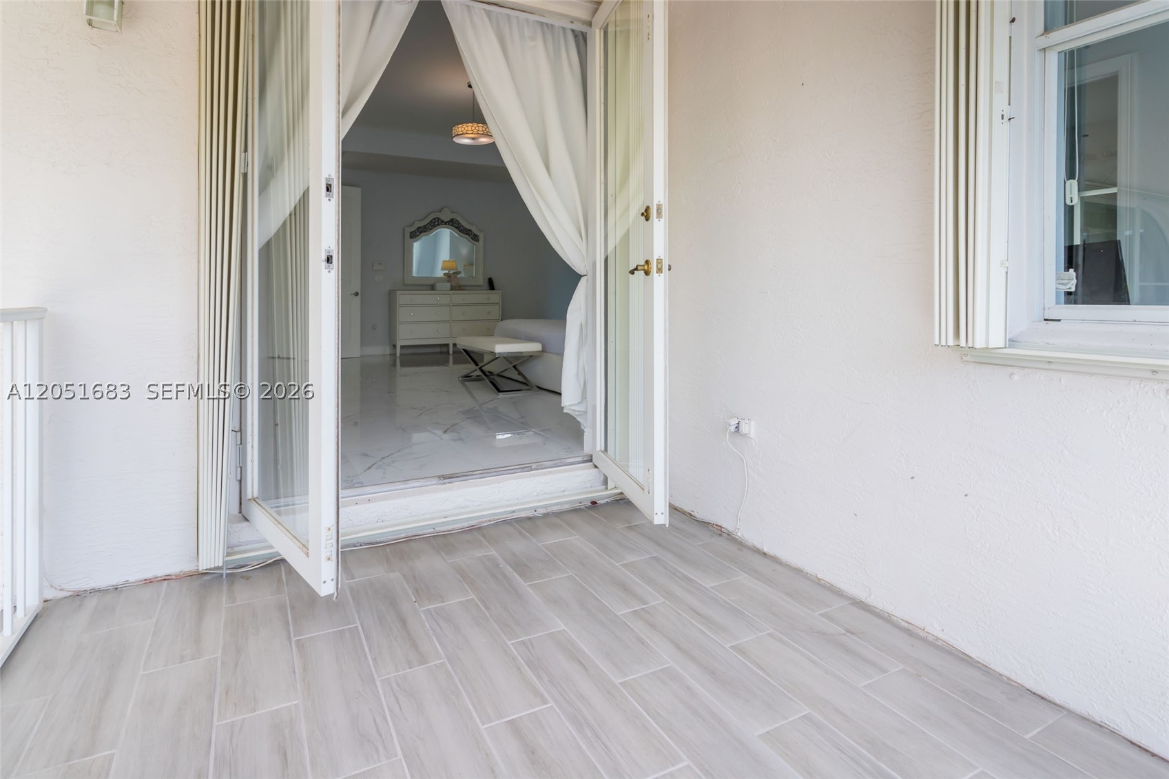 SUNSET LAKES PLAT THREE - Residential
