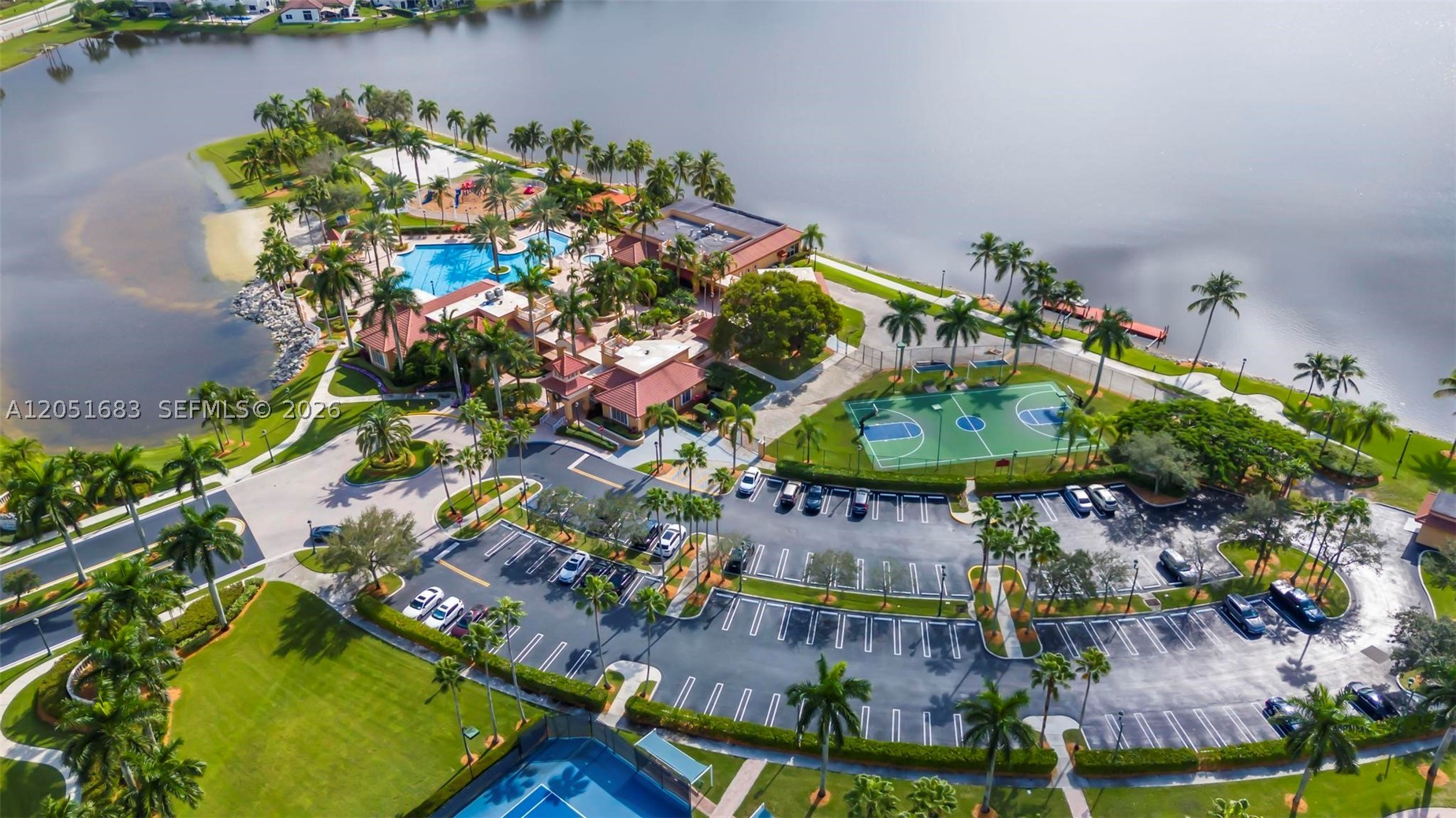 SUNSET LAKES PLAT THREE - Residential