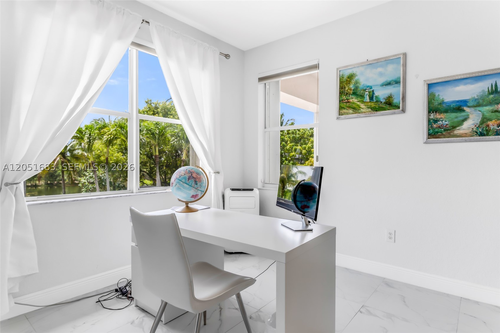 SUNSET LAKES PLAT THREE - Residential