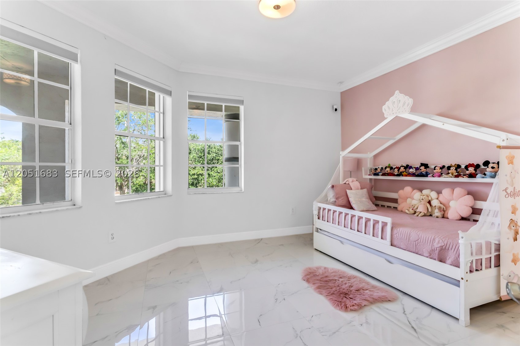 SUNSET LAKES PLAT THREE - Residential