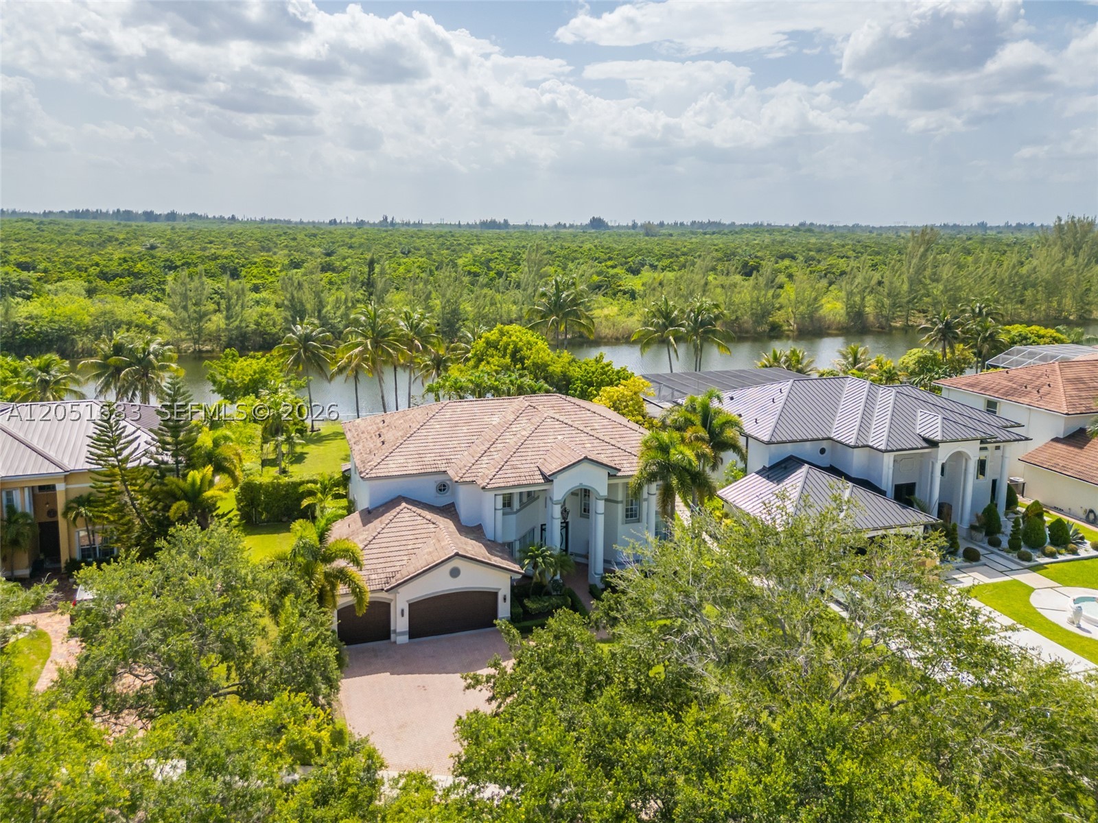 SUNSET LAKES PLAT THREE - Residential