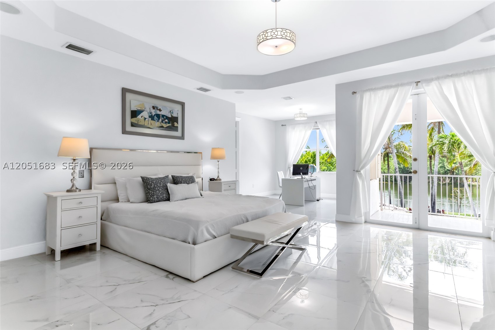 SUNSET LAKES PLAT THREE - Residential