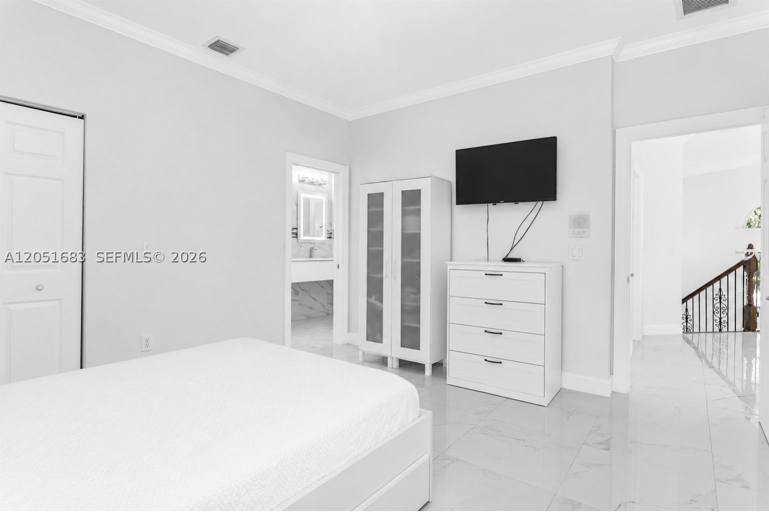 SUNSET LAKES PLAT THREE - Residential