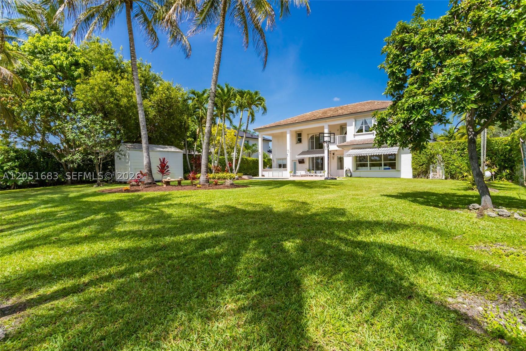 SUNSET LAKES PLAT THREE - Residential