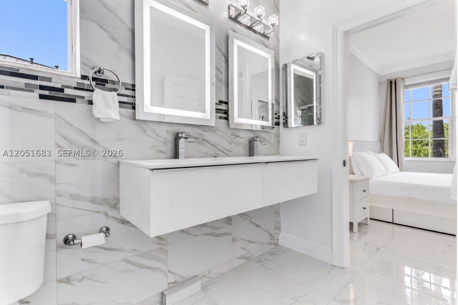 SUNSET LAKES PLAT THREE - Residential