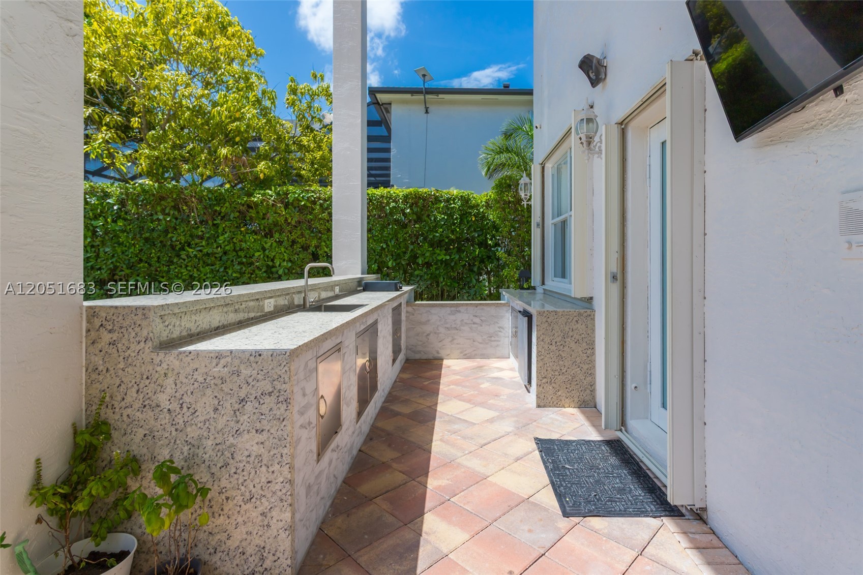 SUNSET LAKES PLAT THREE - Residential