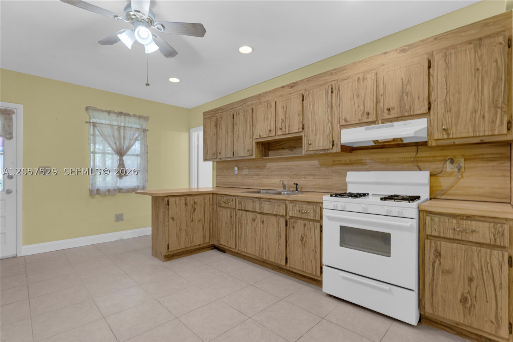 SOUTHWEST MANORS SEC 1 - Residential