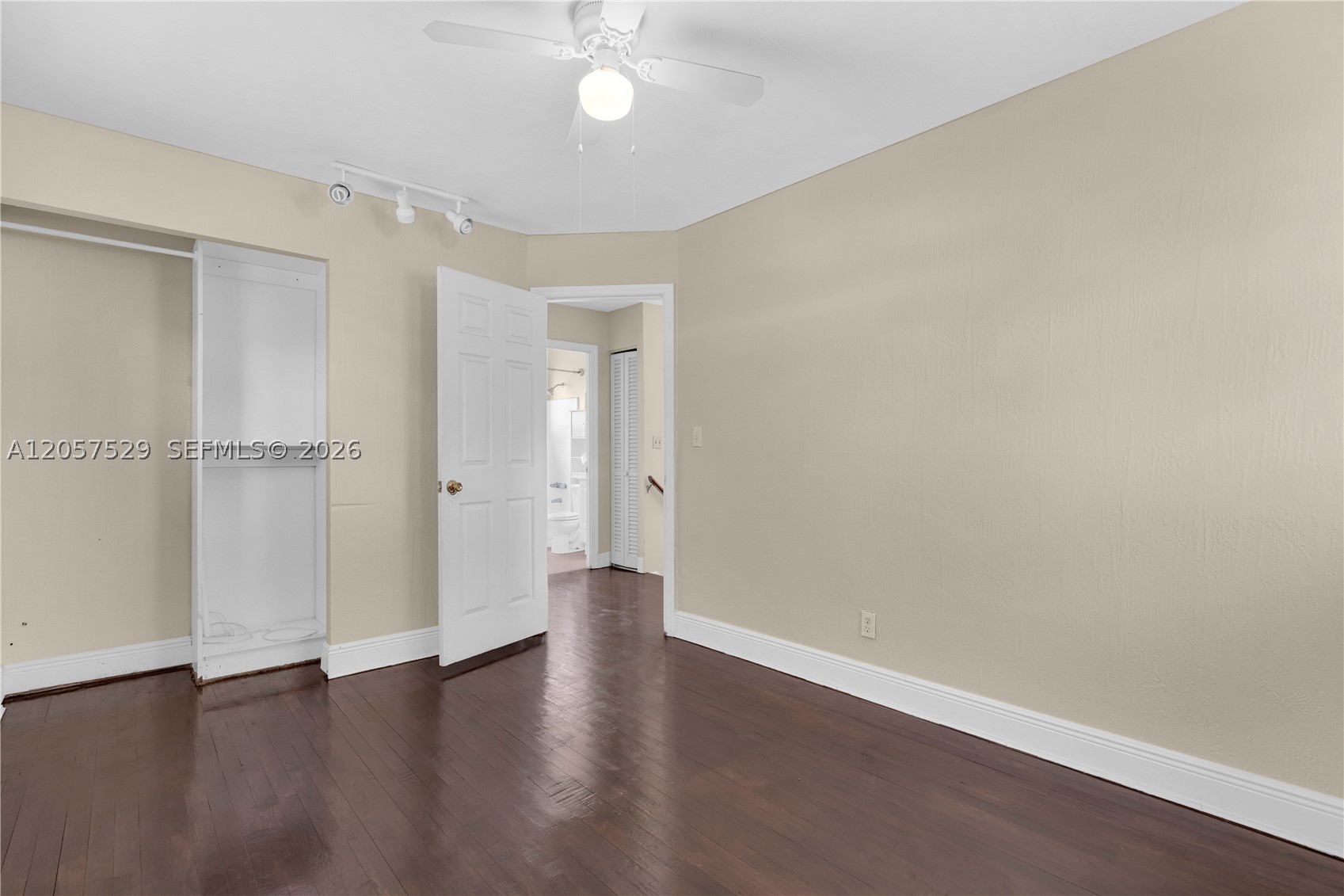 SOUTHWEST MANORS SEC 1 - Residential