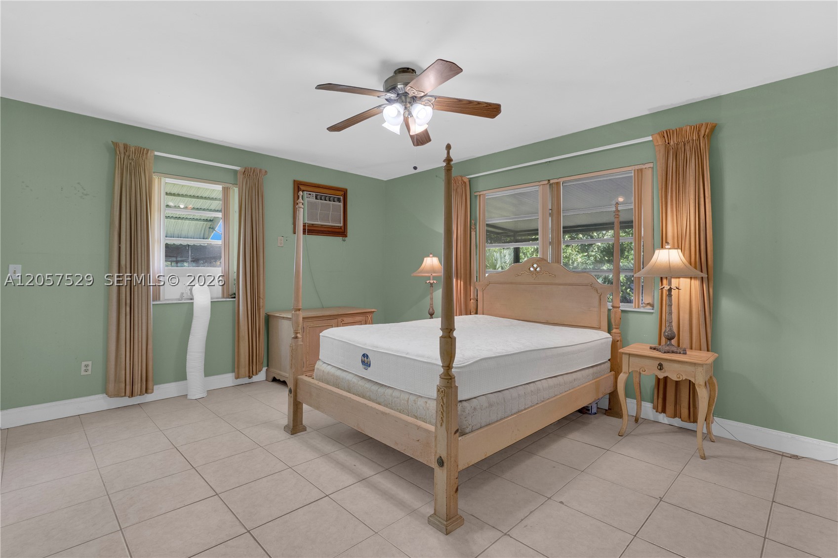 SOUTHWEST MANORS SEC 1 - Residential