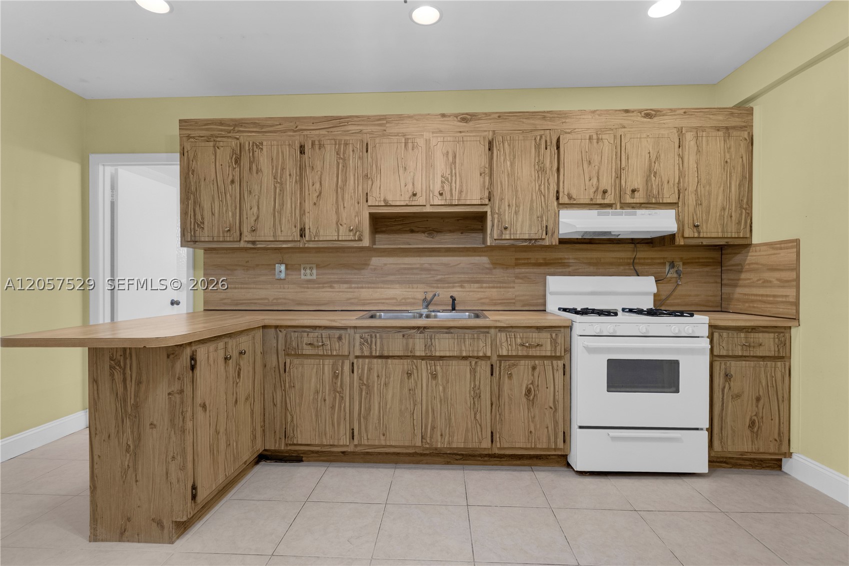 SOUTHWEST MANORS SEC 1 - Residential