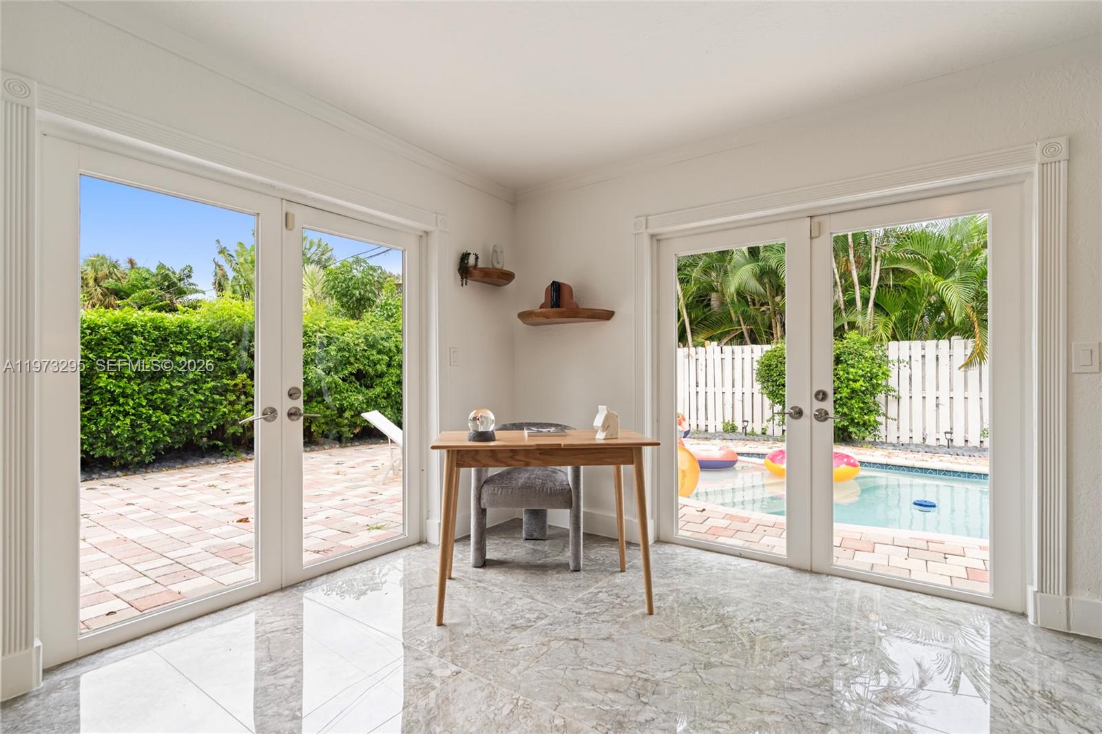 CORAL RIDGE ISLES - Residential