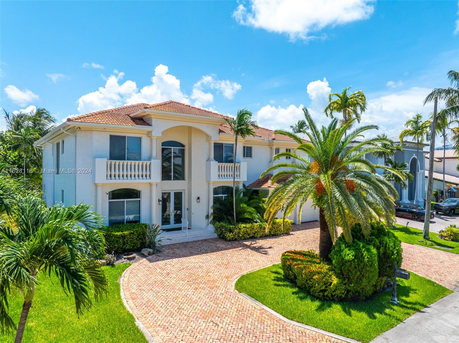 EASTERN SHORES - Residential