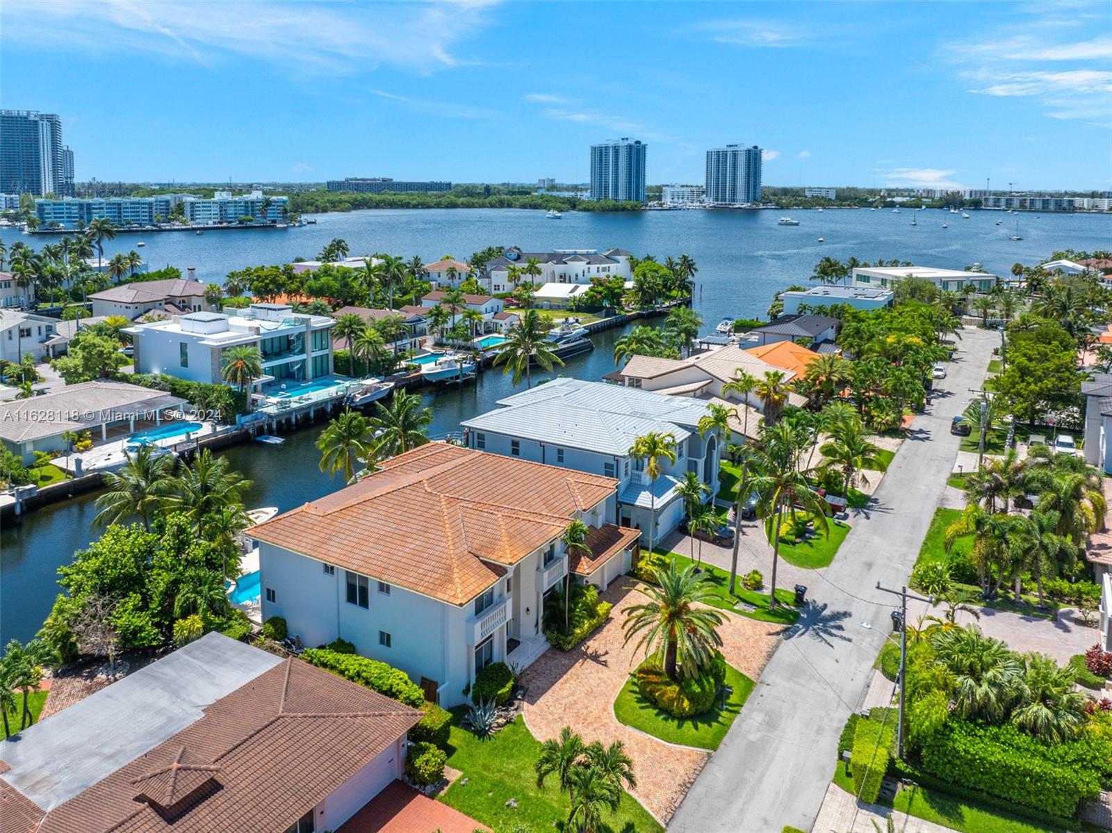 EASTERN SHORES - Residential