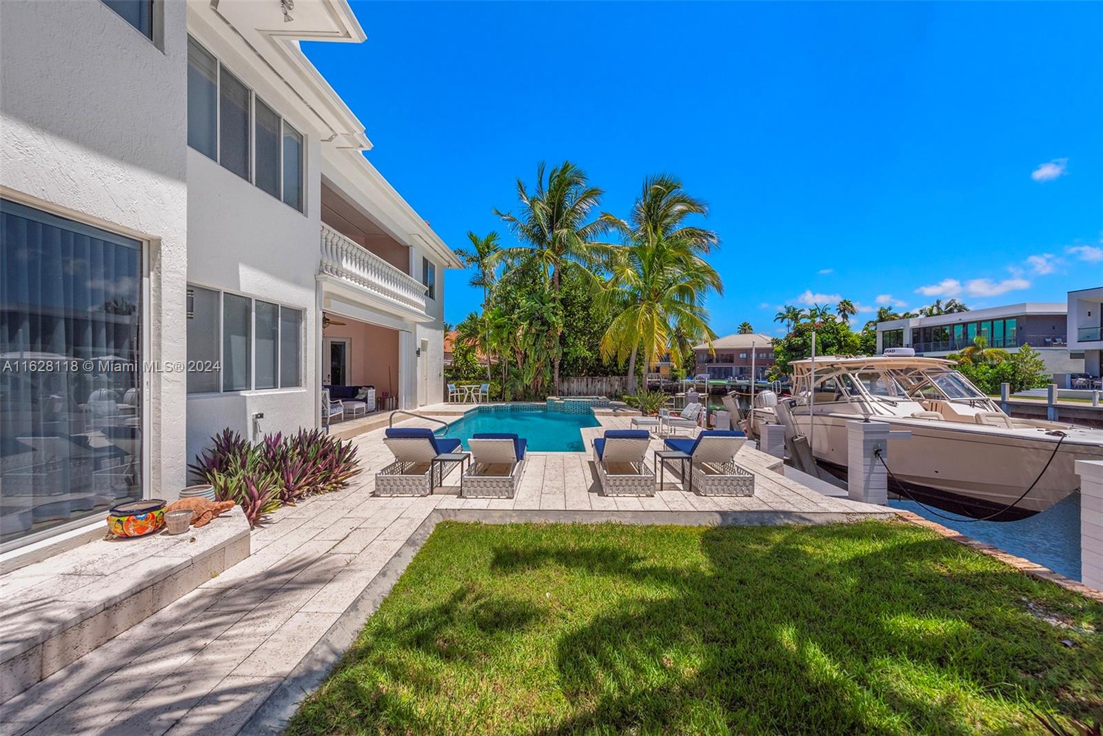 EASTERN SHORES - Residential