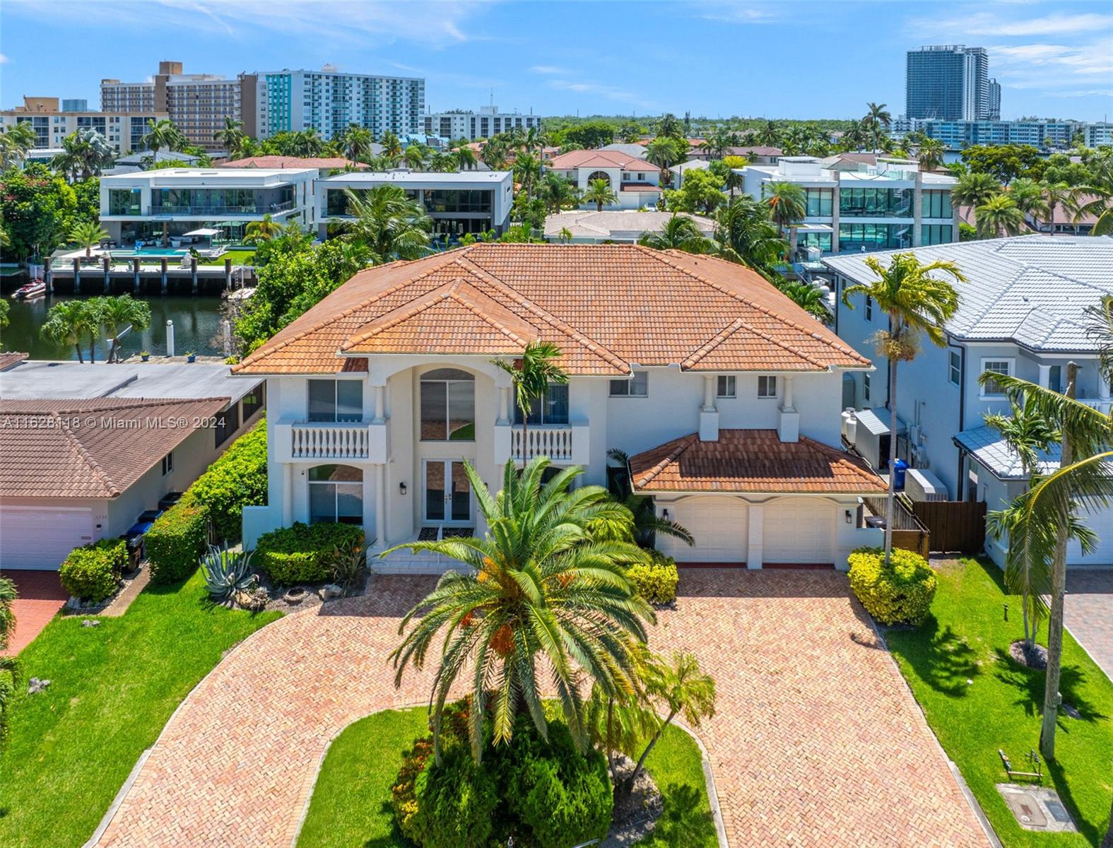 EASTERN SHORES - Residential