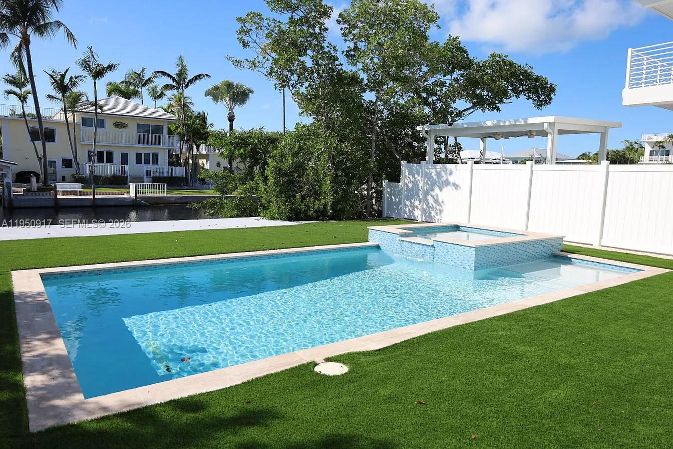 PLANTATION KEY COLONY 1ST - Residential
