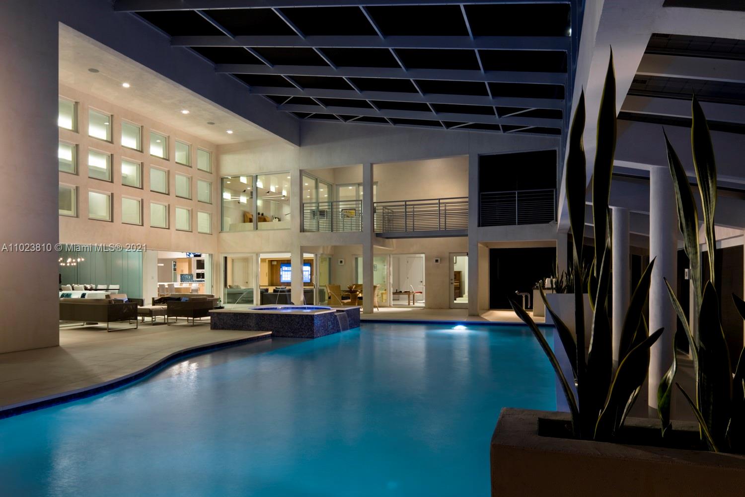WARWICK MANOR 1ST ADDN - Residential