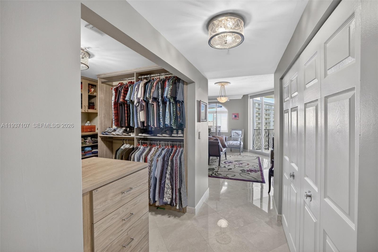 JACKSON TOWER LAS OLAS CO - Residential
