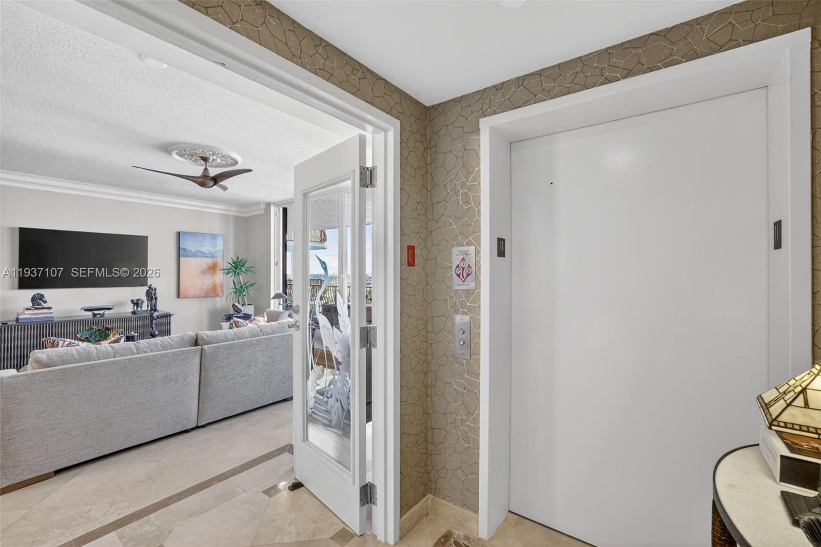 JACKSON TOWER LAS OLAS CO - Residential