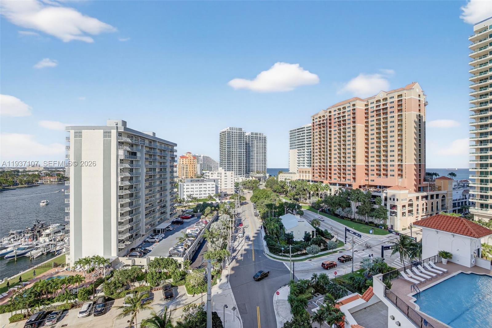 JACKSON TOWER LAS OLAS CO - Residential