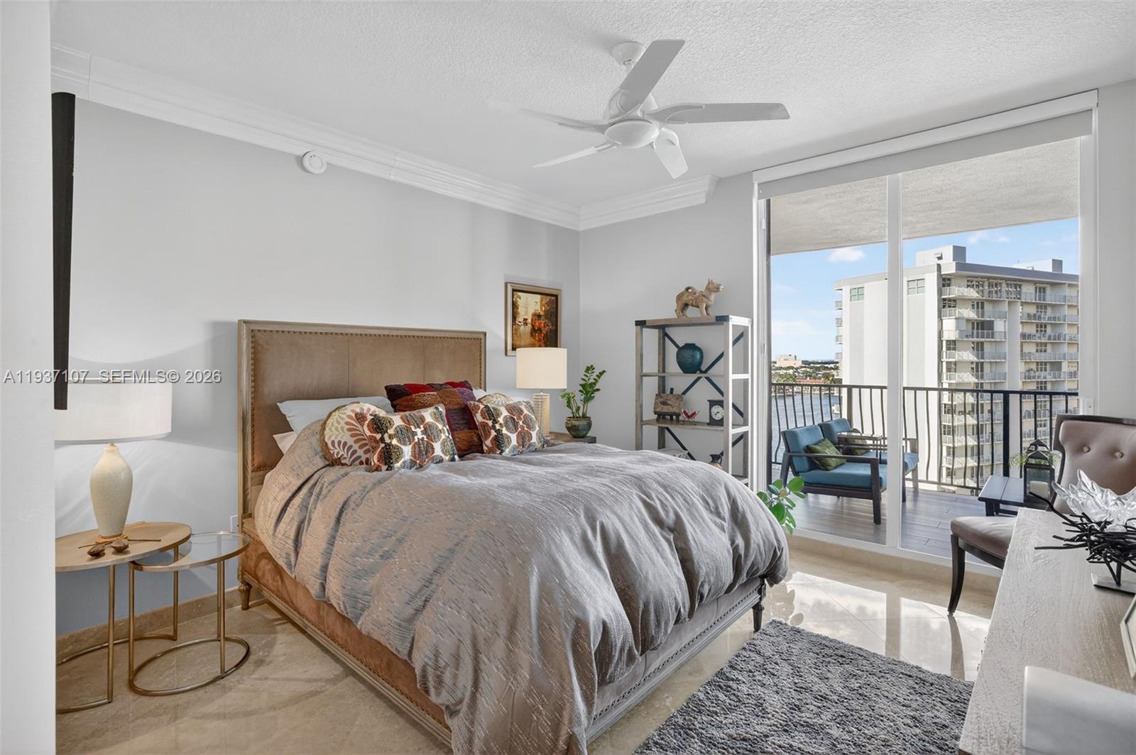 JACKSON TOWER LAS OLAS CO - Residential
