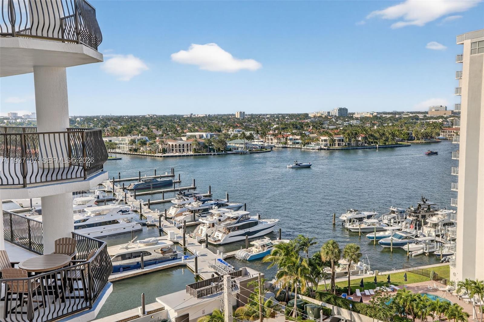 JACKSON TOWER LAS OLAS CO - Residential