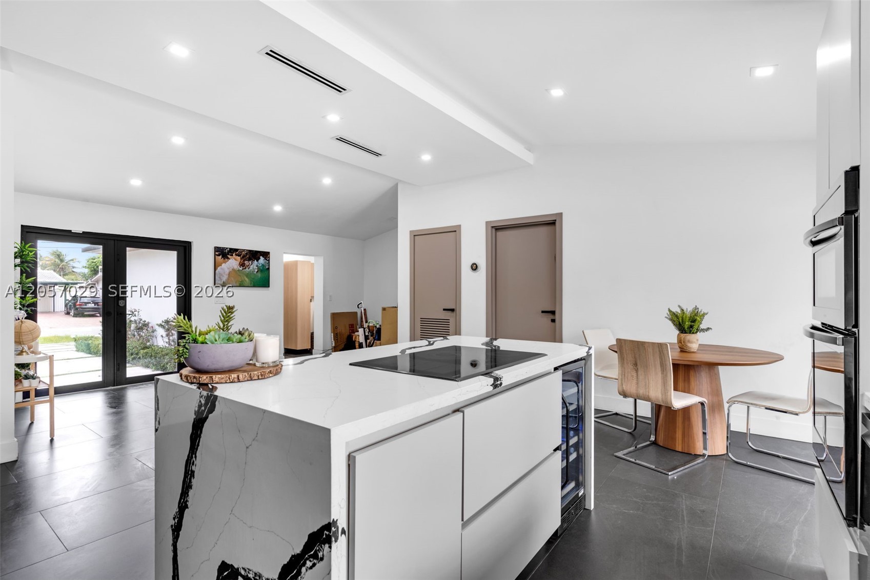 GILL ISLES - Residential