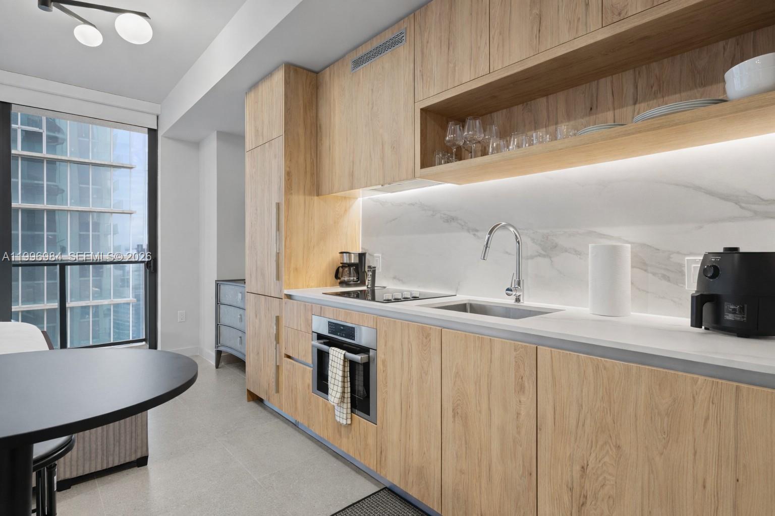 THE CROSBY MIAMI WORLDCENT - Residential