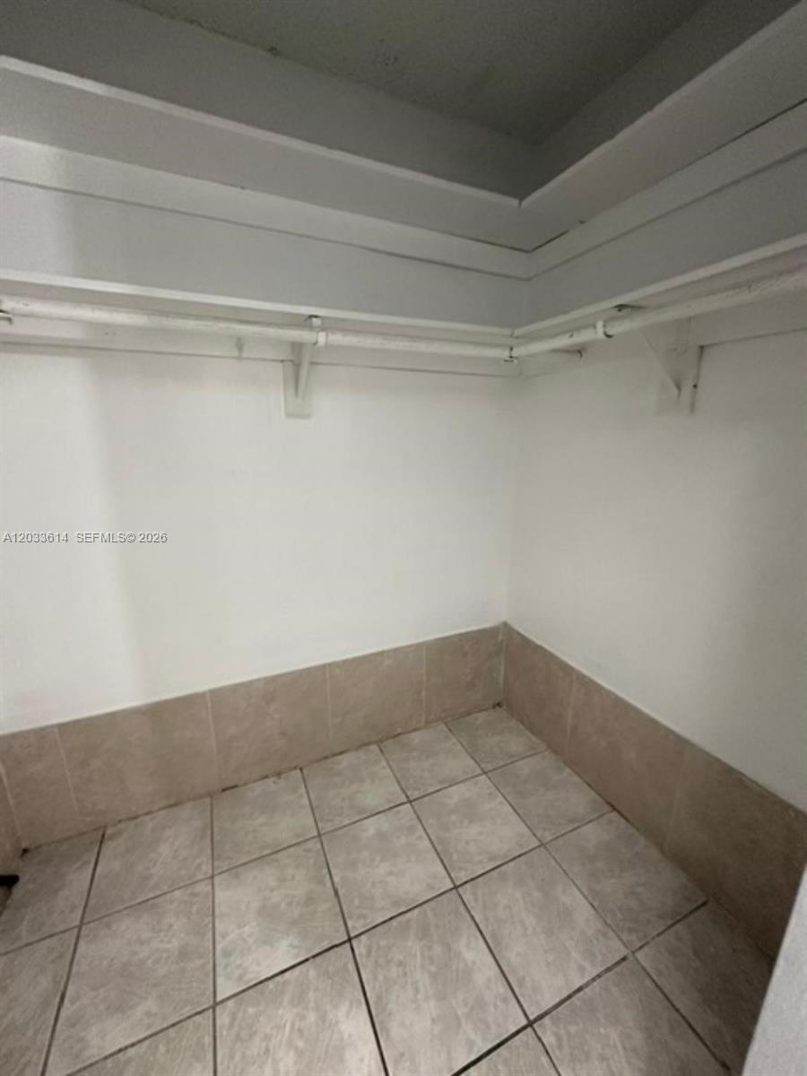 THREE SEASONS CONDOMINIUM - Residential Lease