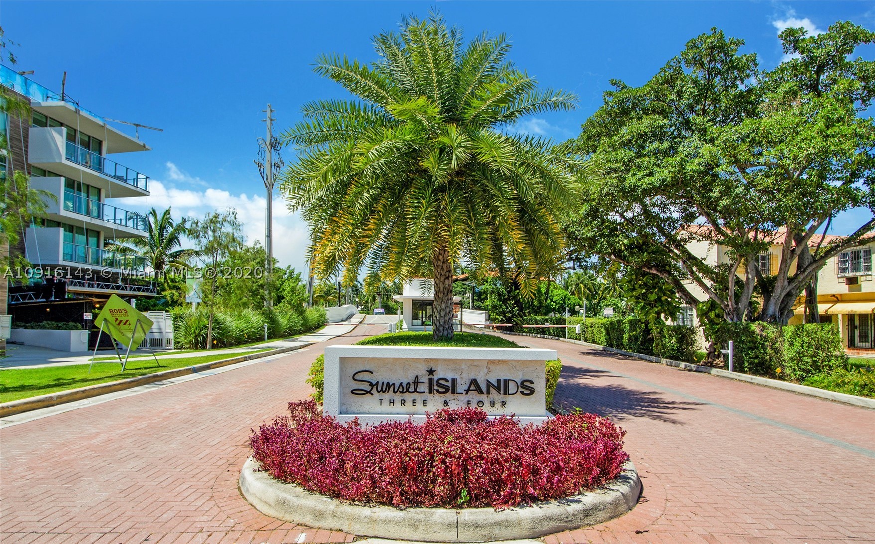 SUNSET ISLANDS-ISLAND NO - Residential