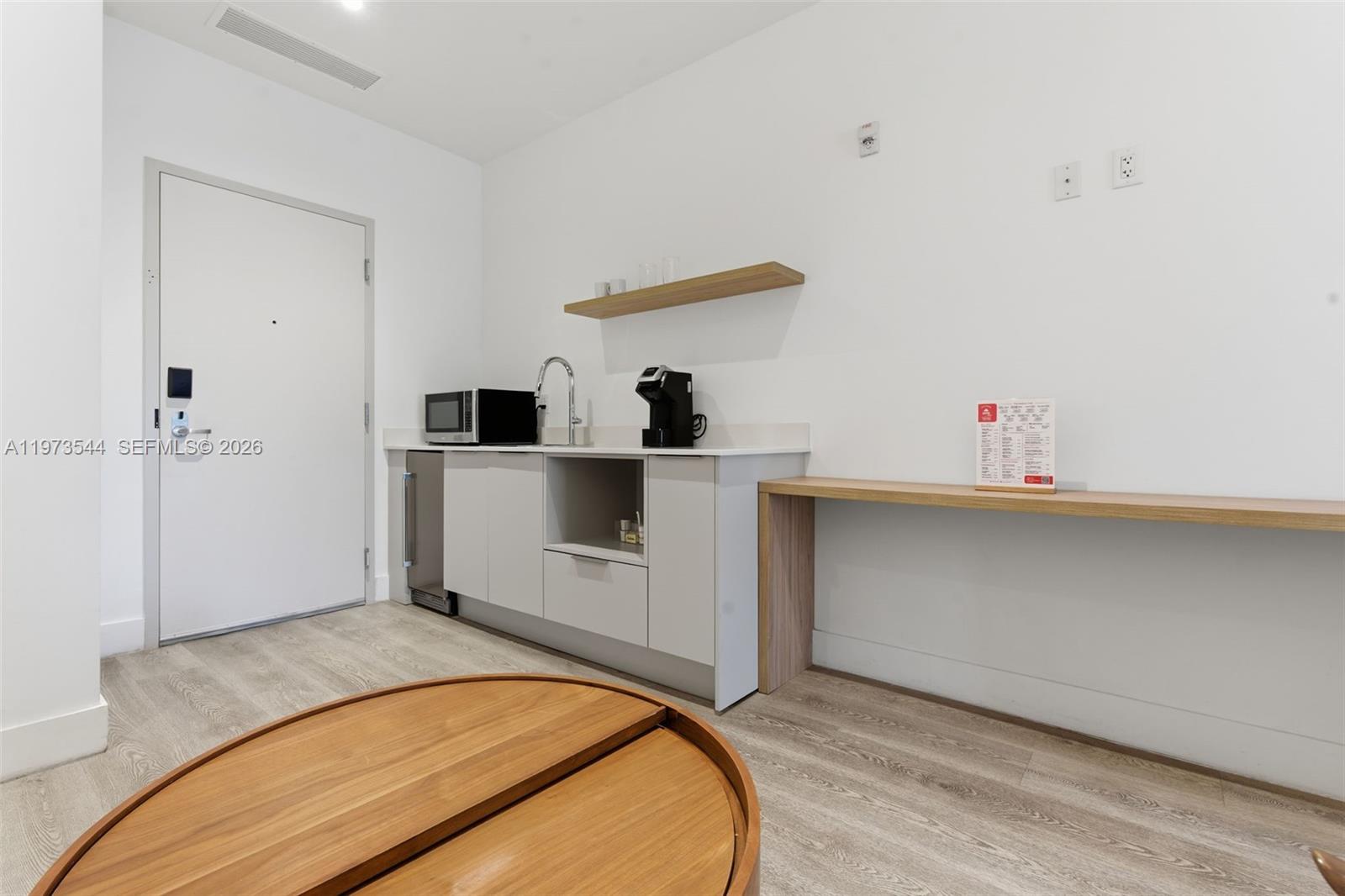SMART BRICKELL LODGING 1 C - Residential