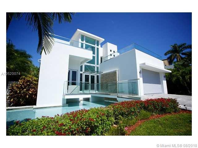 GOLDEN BEACH SEC E - Residential
