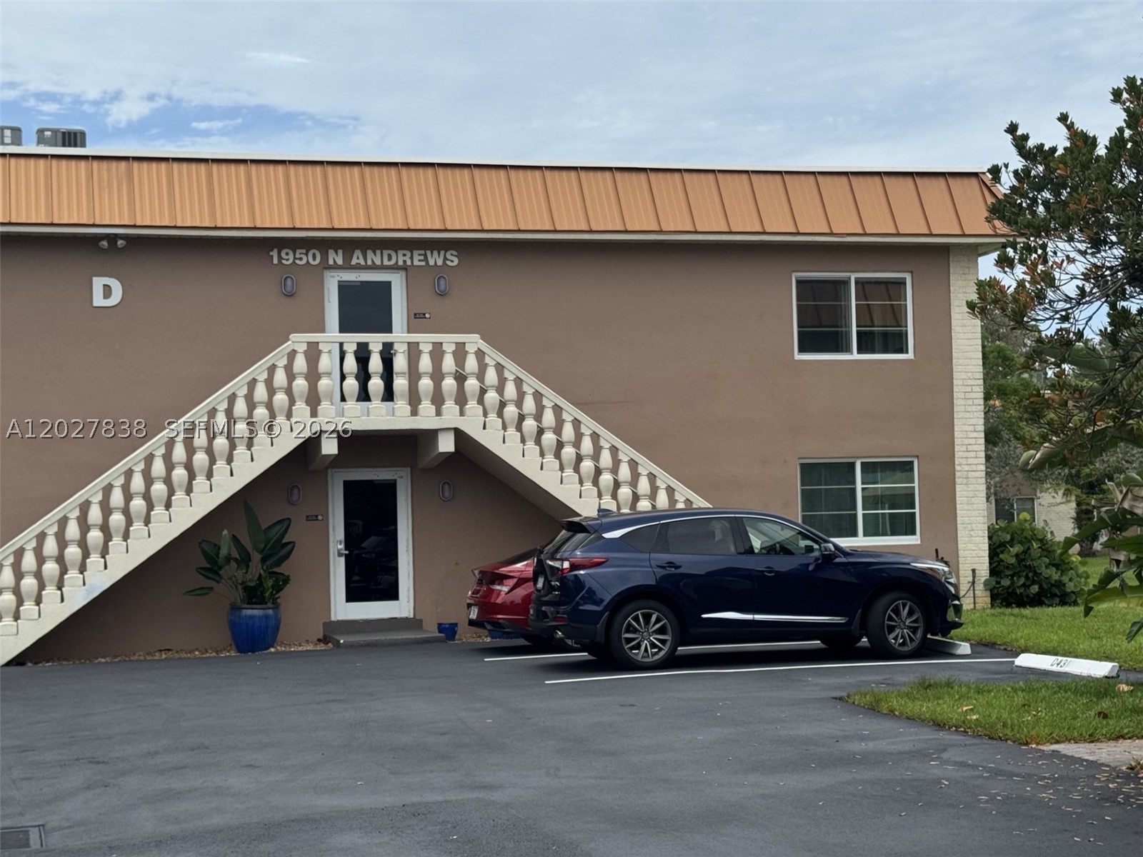 MANOR GROVE VILLAGE ONE I - Residential
