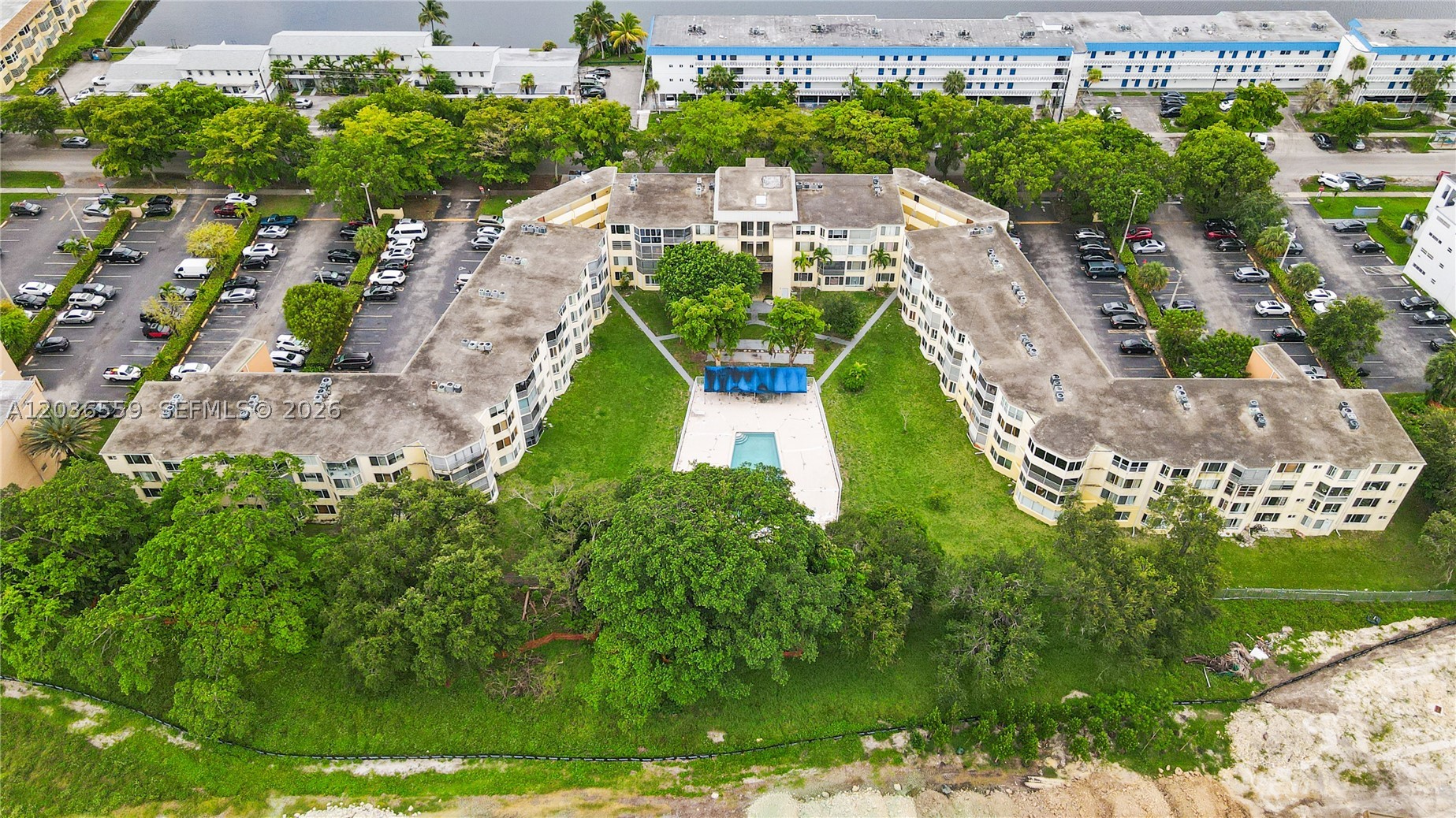 ROLLING GREEN CONDO G - Residential