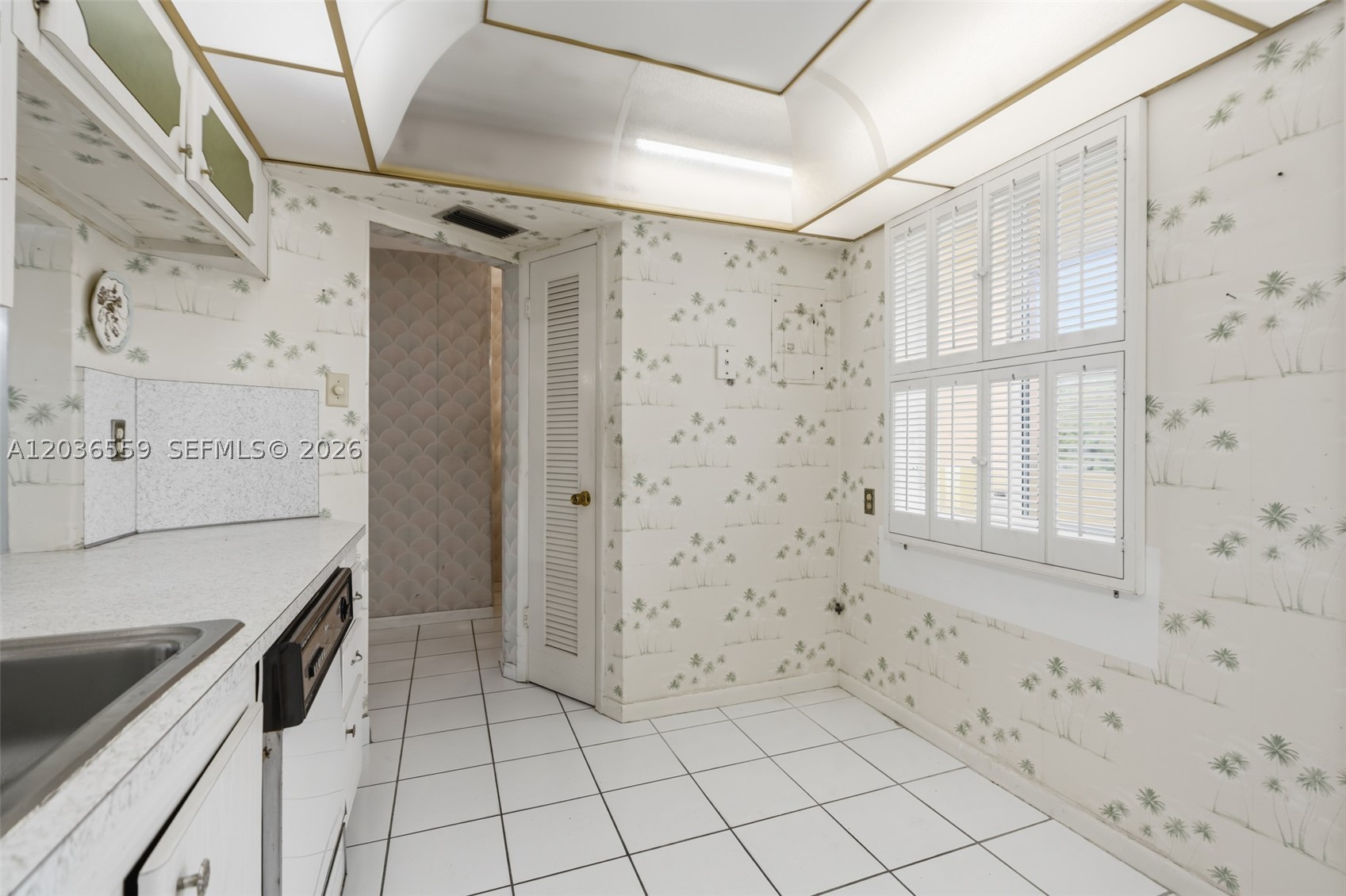 ROLLING GREEN CONDO G - Residential