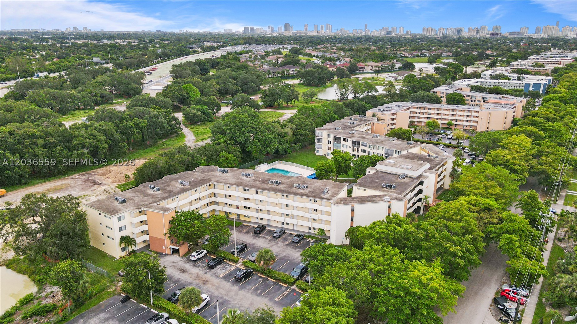 ROLLING GREEN CONDO G - Residential
