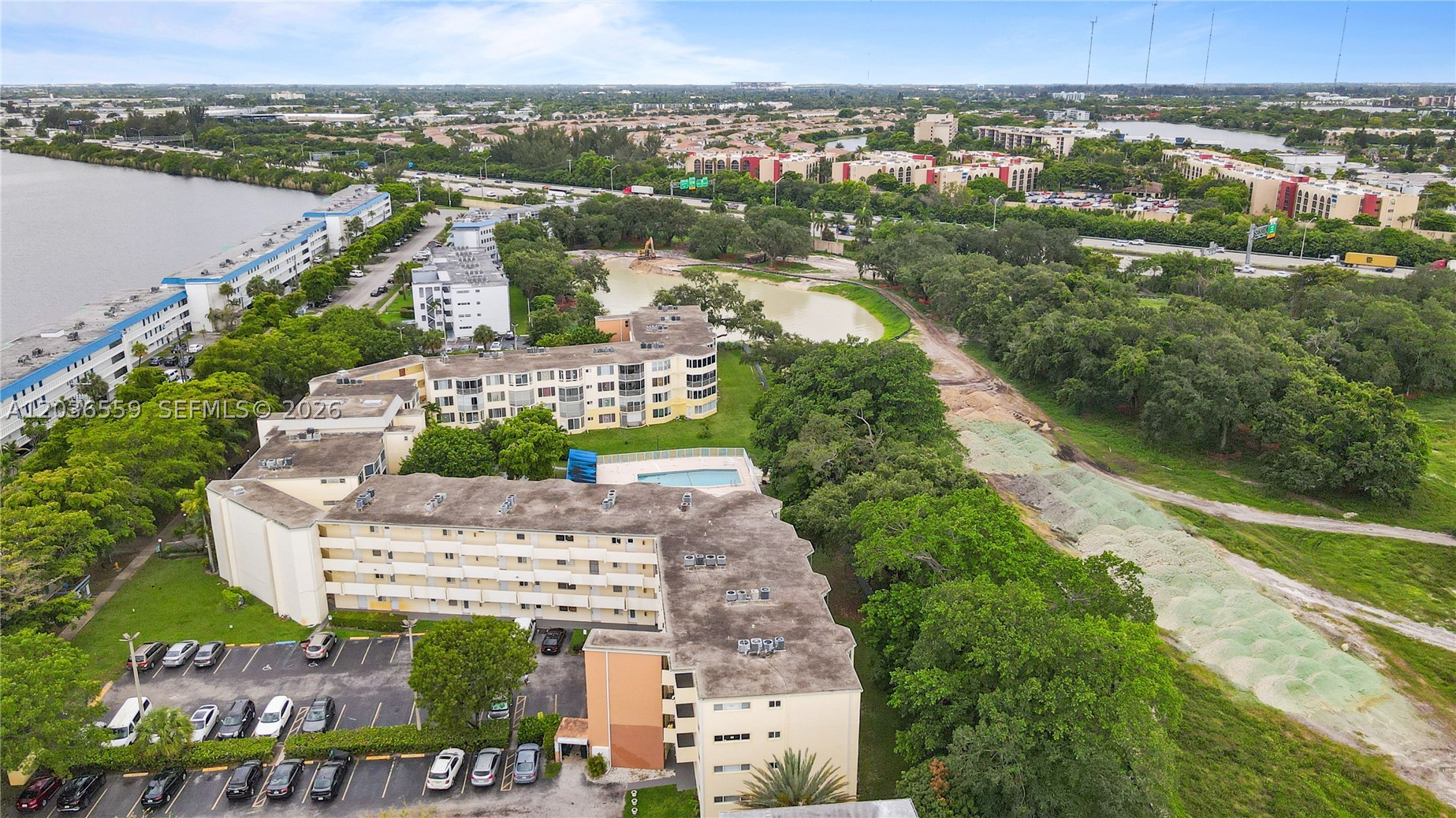 ROLLING GREEN CONDO G - Residential
