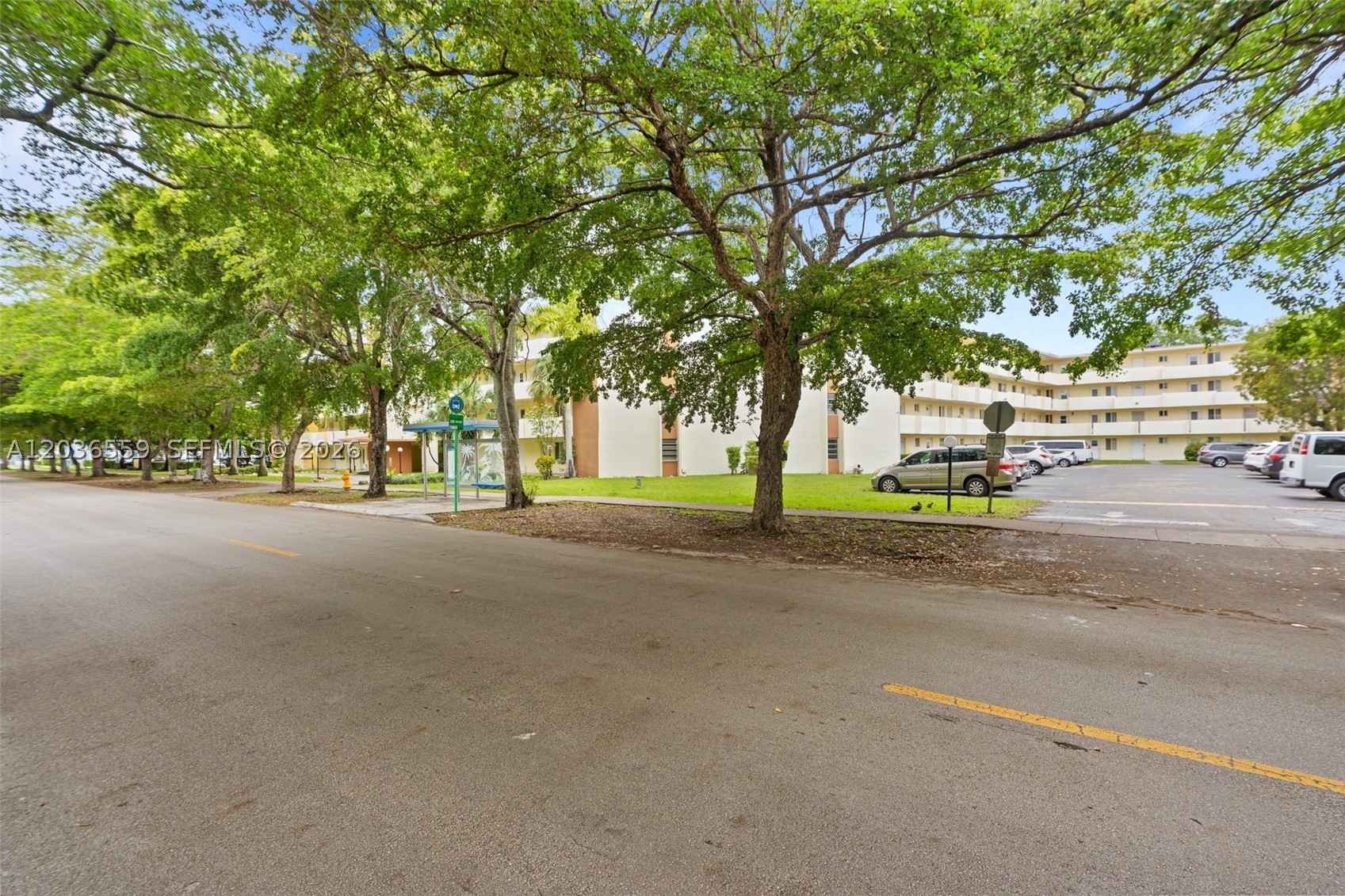 ROLLING GREEN CONDO G - Residential