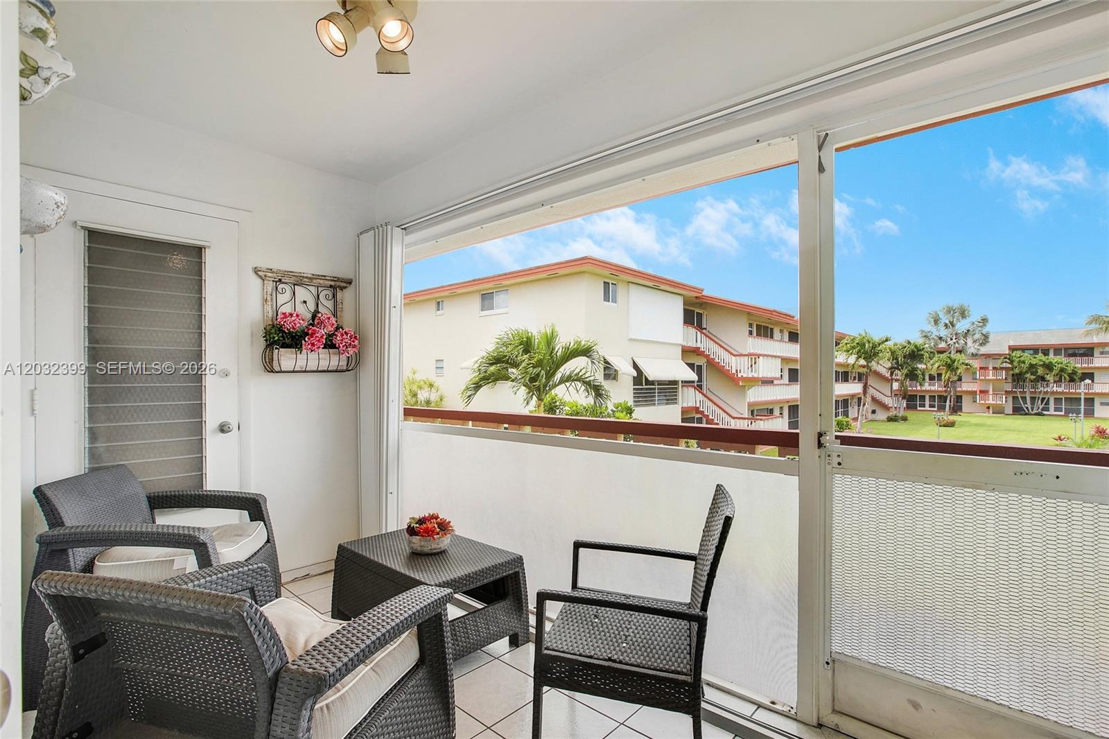 BEVERLY HILLS CONDO NUMBE - Residential