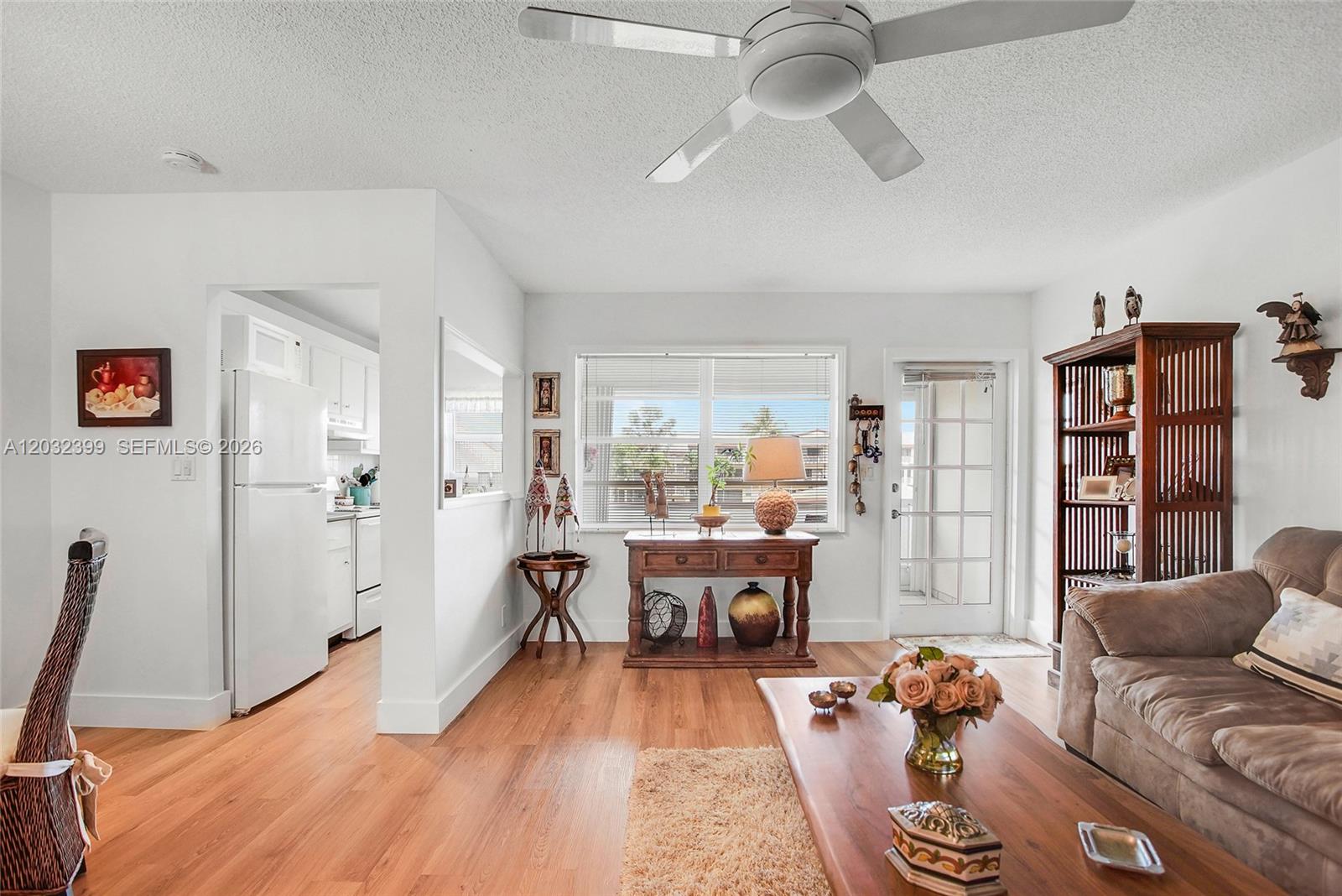 BEVERLY HILLS CONDO NUMBE - Residential